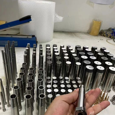 comprar Moagem CNC de eixo comprido de precisão para usinagem de aço inoxidável melhorada online manufacture